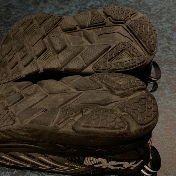 Women’s 9.5 / M’s 8 Hoka x Outdoor Voices Clifton - Picture 6 of 6